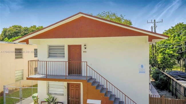 Building Photo - 642 E 2nd Ave