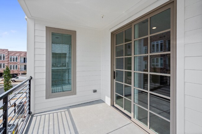Building Photo - 416 Burton Dr