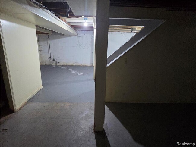 Building Photo - 16647 Rossini Dr