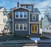 Building Photo - 6 Boyden Pkwy S