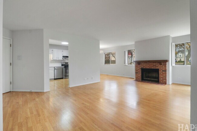 Building Photo - 602 Eastview Ct