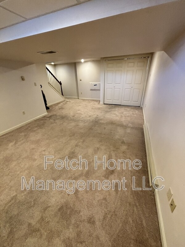 Building Photo - 143 Northwood Ct