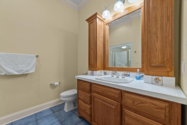 Building Photo - 450 Cox Rd