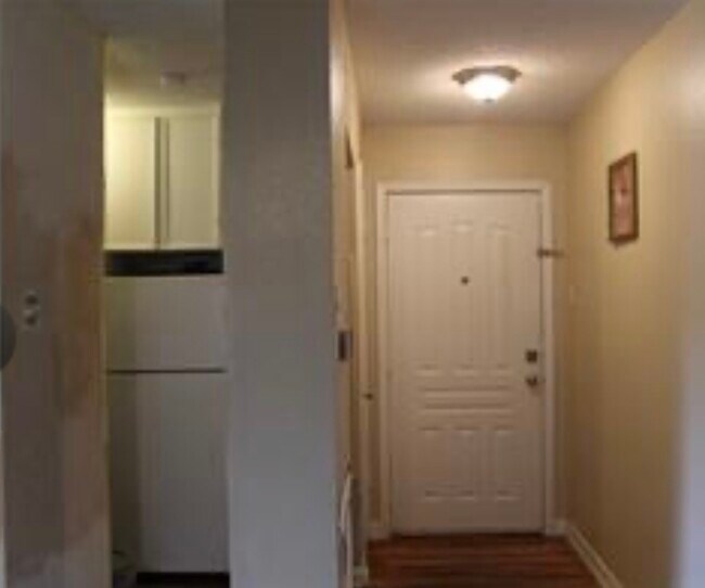 Building Photo - 909 Silber Rd