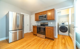 Building Photo - 362 Soundview Ave