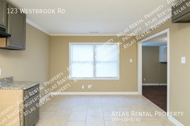 Building Photo - 123 Westbrook Rd