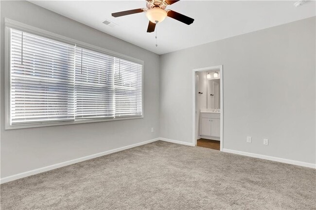 Building Photo - 1954 Sanford Dr