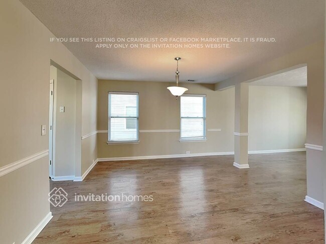 Building Photo - 3502 Rosebud Park Dr