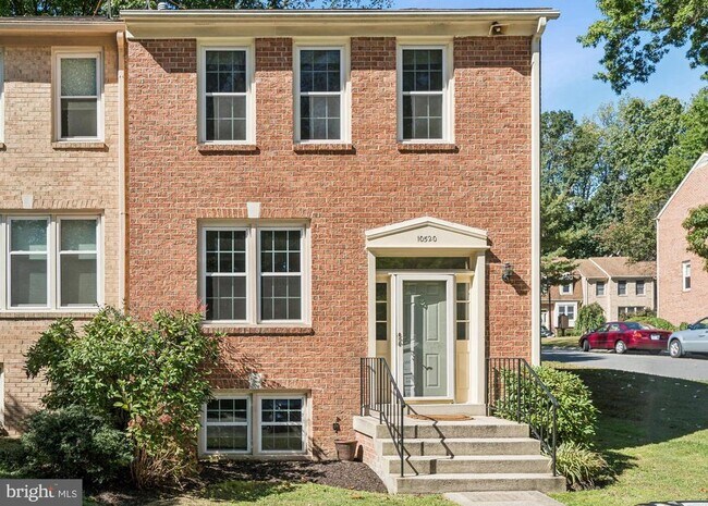 Building Photo - 10520 Pine Haven Terrace