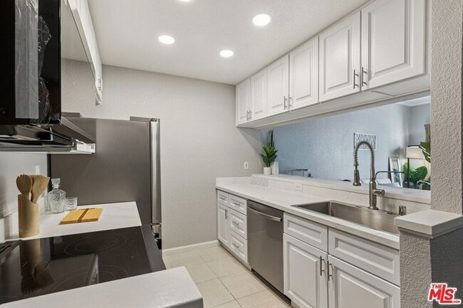 Building Photo - 1706 Bevin Brook Dr