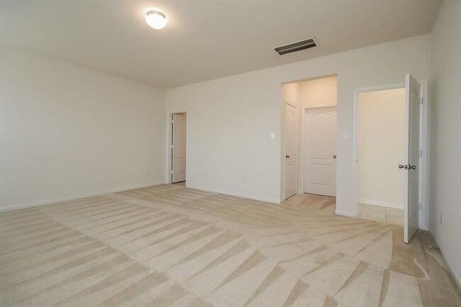 Building Photo - 22211 Davenport Downs Ln