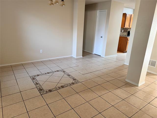 Building Photo - 2531 Barksdale Dr