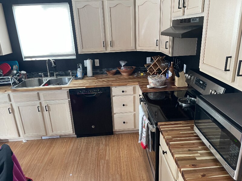 Building Photo - 4828 Prospect Dr