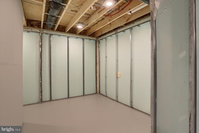 Building Photo - 45 N Penn St