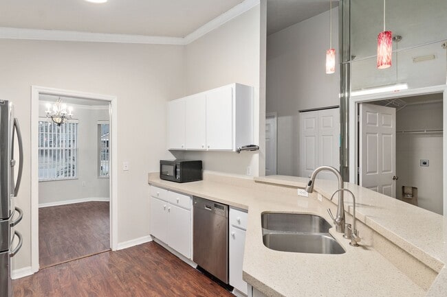 Building Photo - 2114 NW 52nd Pl