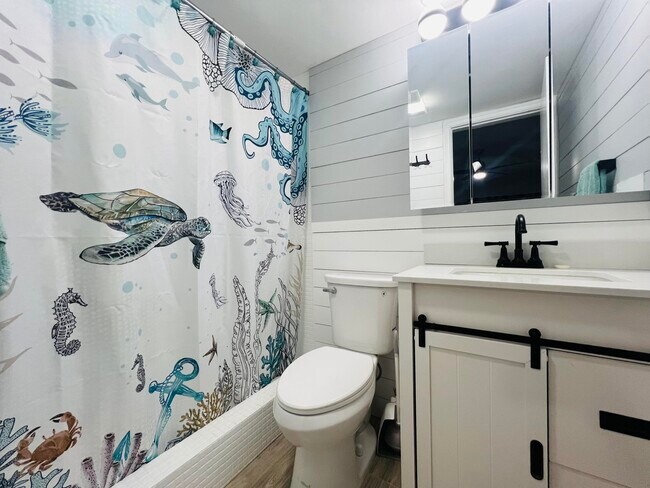 Building Photo - 3401 Spanish Trail