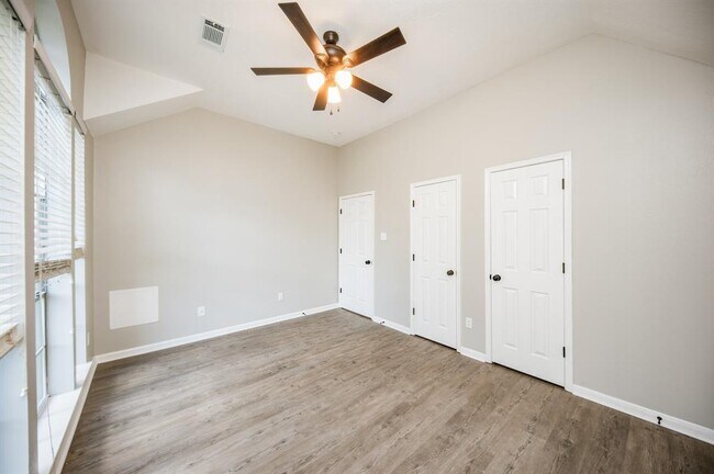 Building Photo - 14011 Cypress Falls Dr
