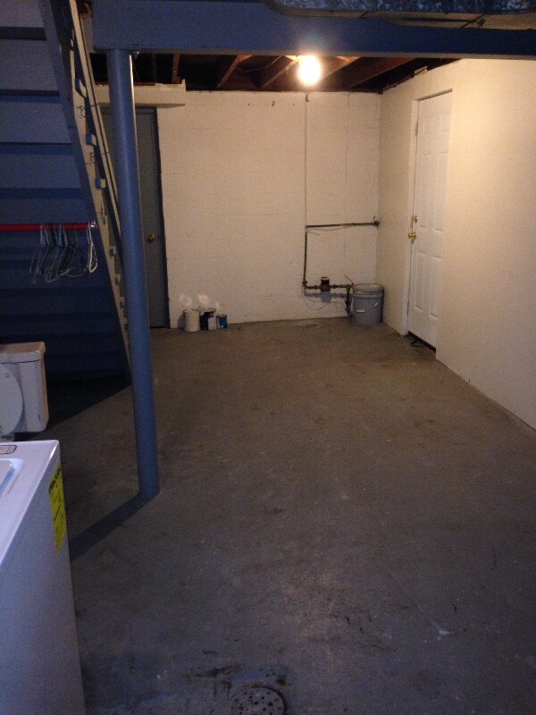 Building Photo - 442 Iberia St