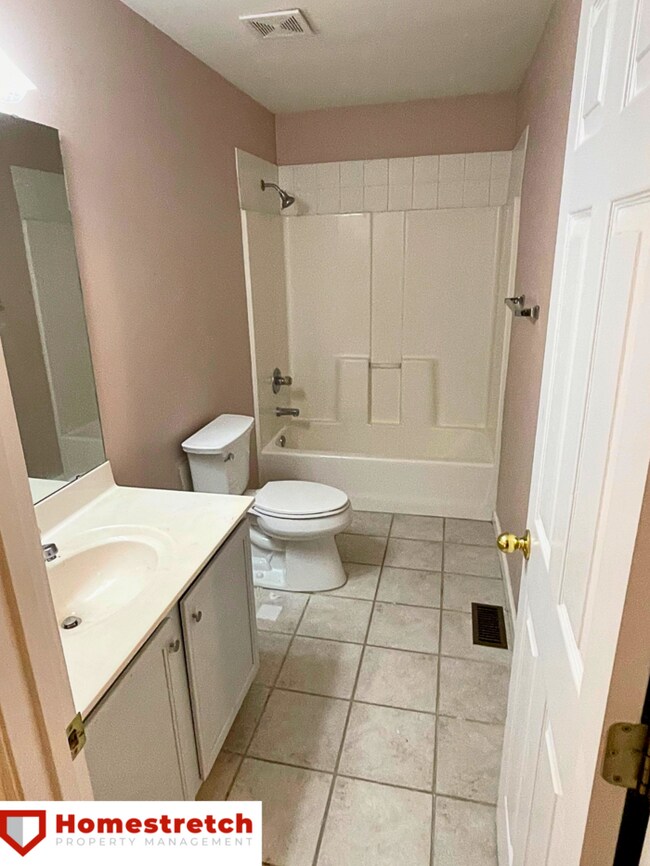 Building Photo - Beautiful 4 Bed 3 Bath Home For Immediate ...