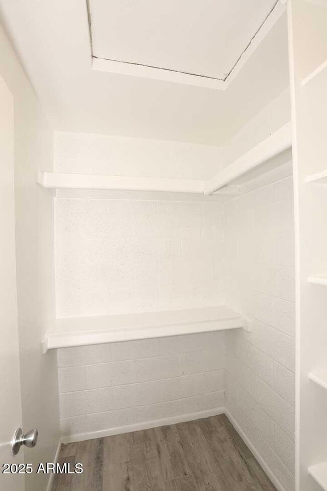 Building Photo - 93 N Cooper Rd