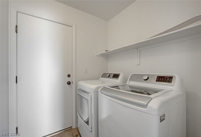 Building Photo - 3329 Ascona Ct