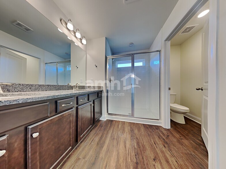 Building Photo - 813 Headland Way