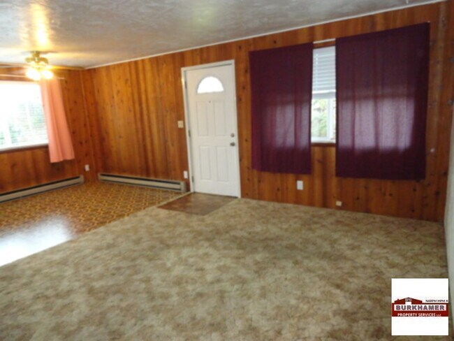 Building Photo - 620 4th Ave Aberdeen, WA. 98520