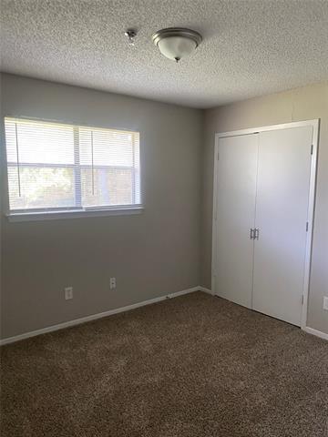 Building Photo - 1000 Hillcrest Dr