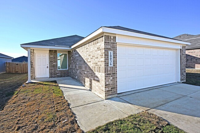 Building Photo - 10036 Mather Wy