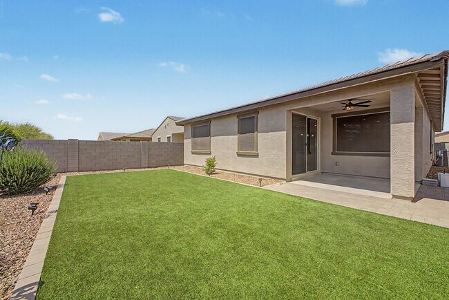 Building Photo - 35455 W Cartegna Ln
