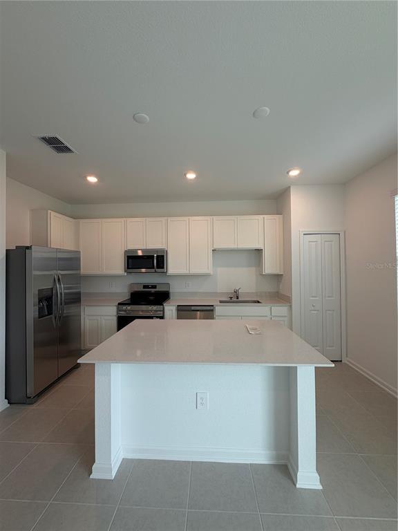 Building Photo - 6077 Zen Wy