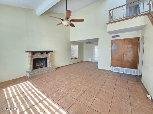 Building Photo - 11725 Fred Perry Dr