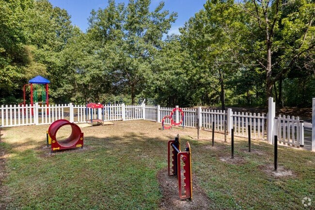 Building Photo - 2 Bedroom Availability