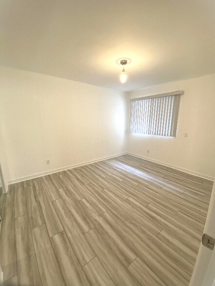 Building Photo - 1849 S Bentley Ave