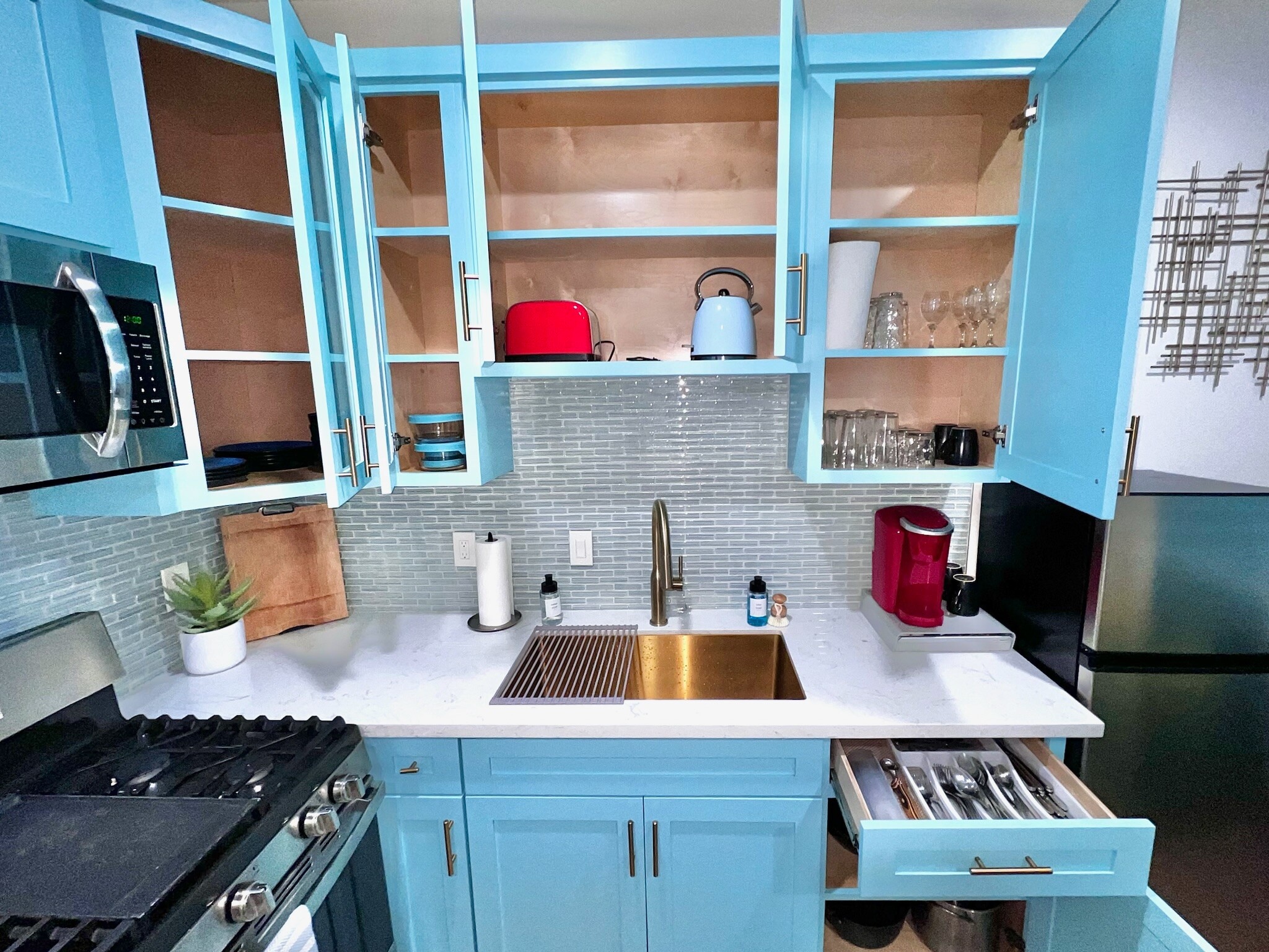 Building Photo - 1990 Lemon Ave