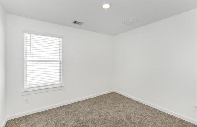 Building Photo - 12312 Maria Heights Ct