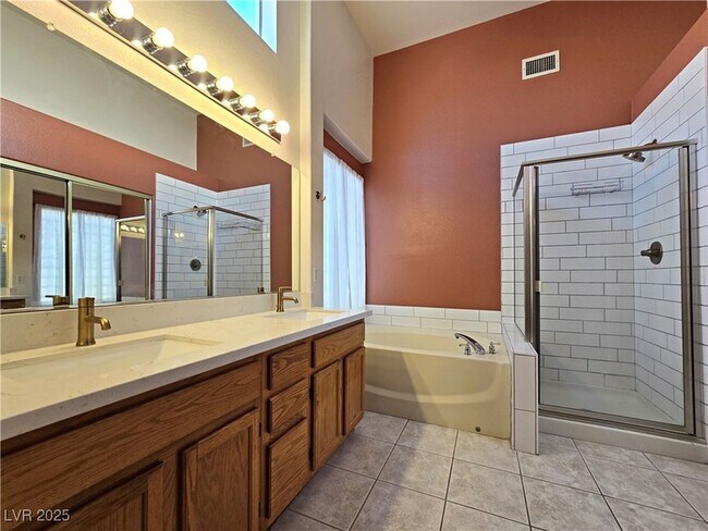 Building Photo - 53 Desert Dawn Ln