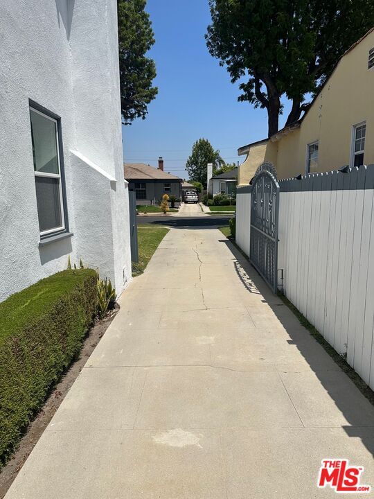 Building Photo - 3791 Olmsted Ave