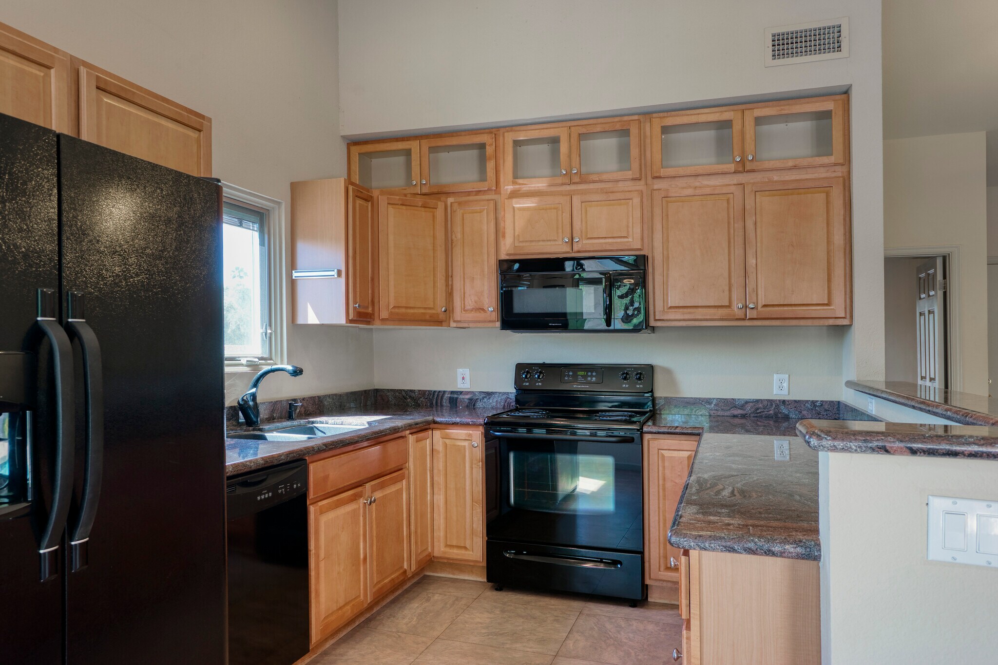 Building Photo - 14481 N Kings Way