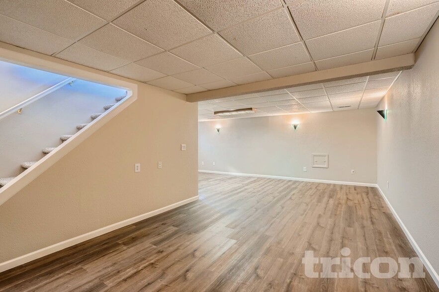 Building Photo - 10210 Routt St