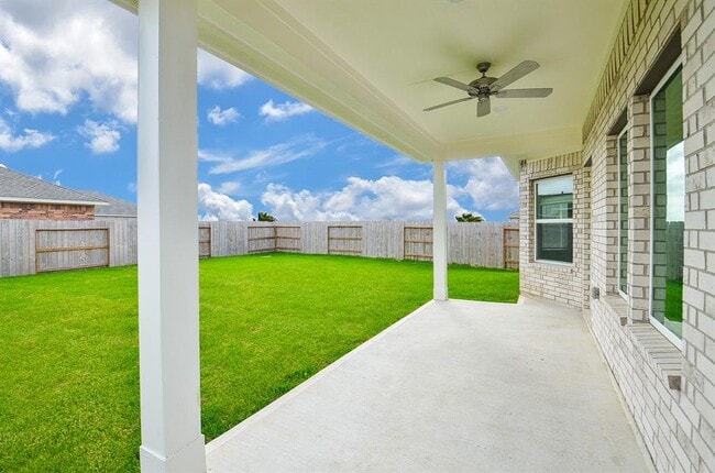 Building Photo - 1607 Blue Cypress Dr