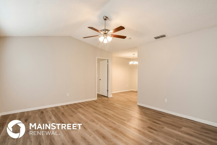 Building Photo - 2394 Belen Dr