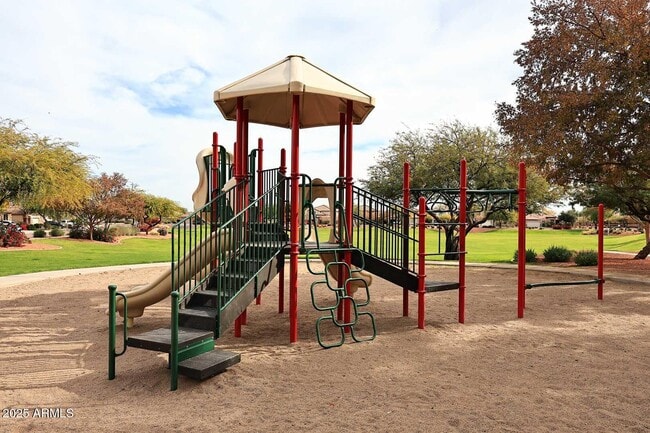 Building Photo - 16945 W Manchester Dr