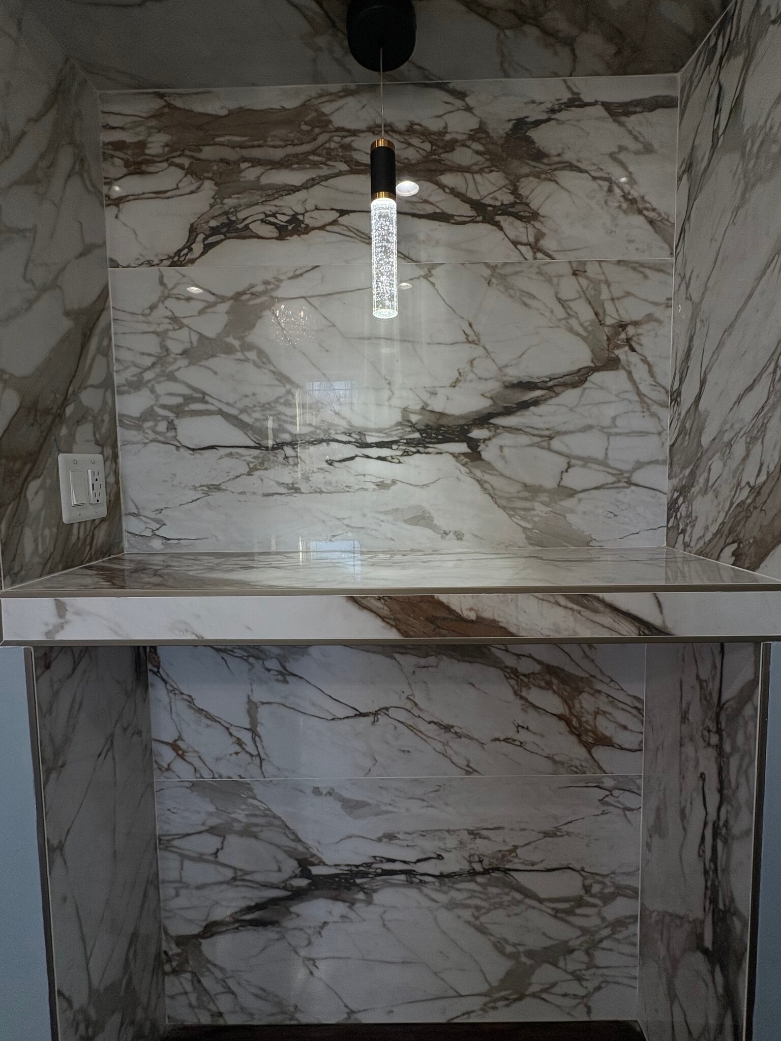 Building Photo - 2026 W McLean Ave