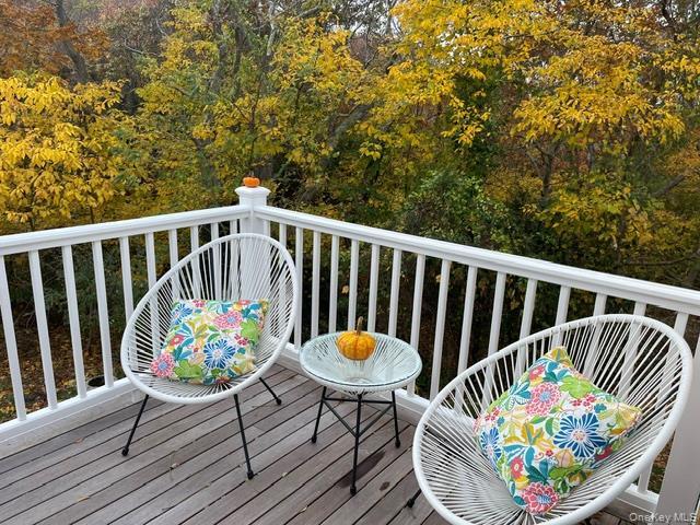 Building Photo - 24 Cliff Way