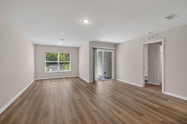 Building Photo - 129 Wellwood Ln