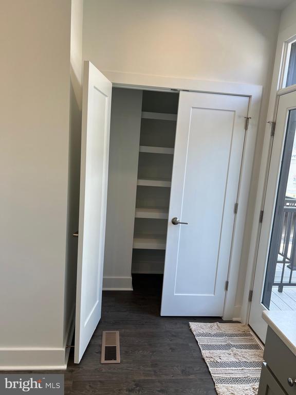 Building Photo - 2038 Tysons Ridgeline Rd