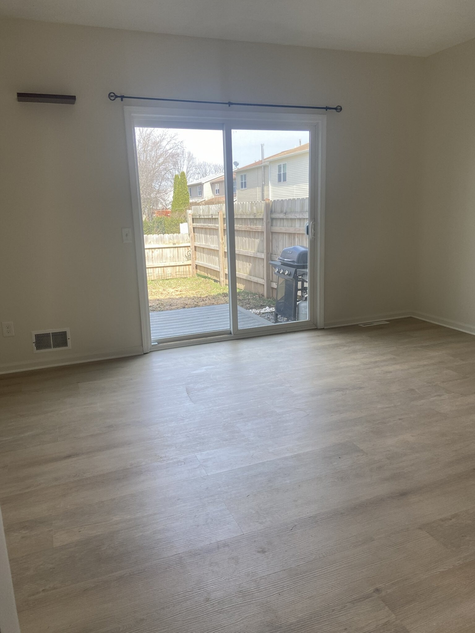 Building Photo - 5662 Running Brook Rd