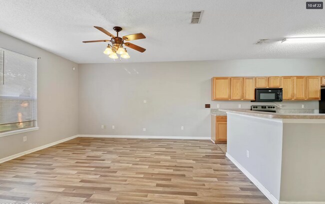 Building Photo - 1131 Lee Rd