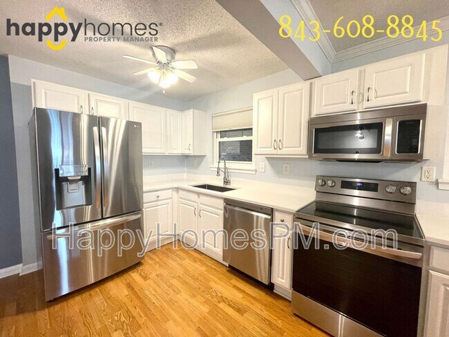Primary Photo - 415 Parkdale Dr